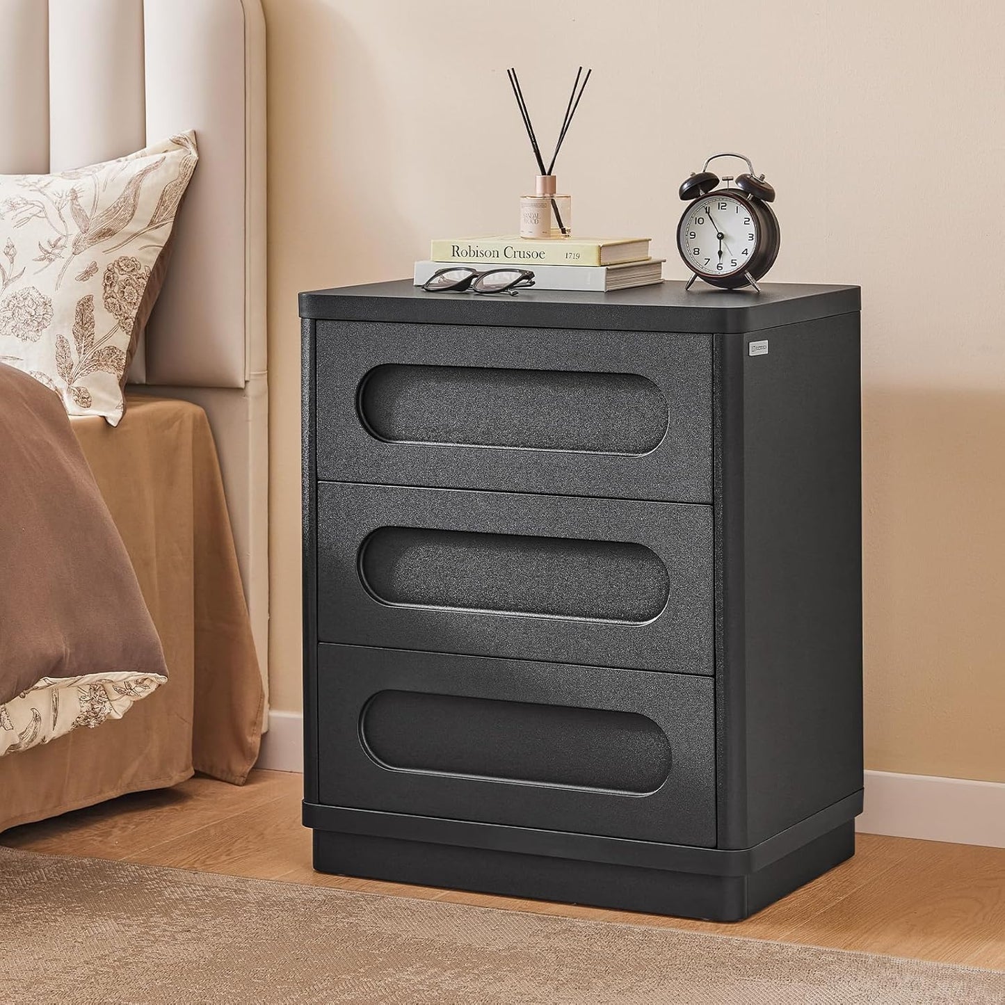 Night Stand, Nightstand with 3 Drawers, 21.7''(W) x 15.8''(D) Large Night Stand Bedside Tables for Bedroom, Modern Storage Bedside Table for End Tables, Sofa, Black